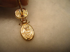 W signed vtg nos gold tone genuine gemstones pierced earrings