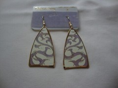 VINTAGE SAMUEL HUANG DESIGNER CLOISONNE RETRO ABSTRACT GRAY & CREAM EARRINGS