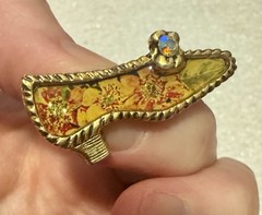 Vintage John Wind Maximal Art Signed Shoe Brooch Pin w/ AB Rhinestone