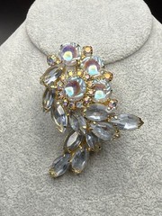 JULIANA D&E Book Piece AB Aurora Borealis Scooped Rhinestone Brooch Ref 1171 Vtg