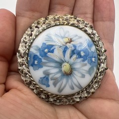 Vintage Porcelain Pastel Blue & White Daisy Flower Round Metal Brooch Pin