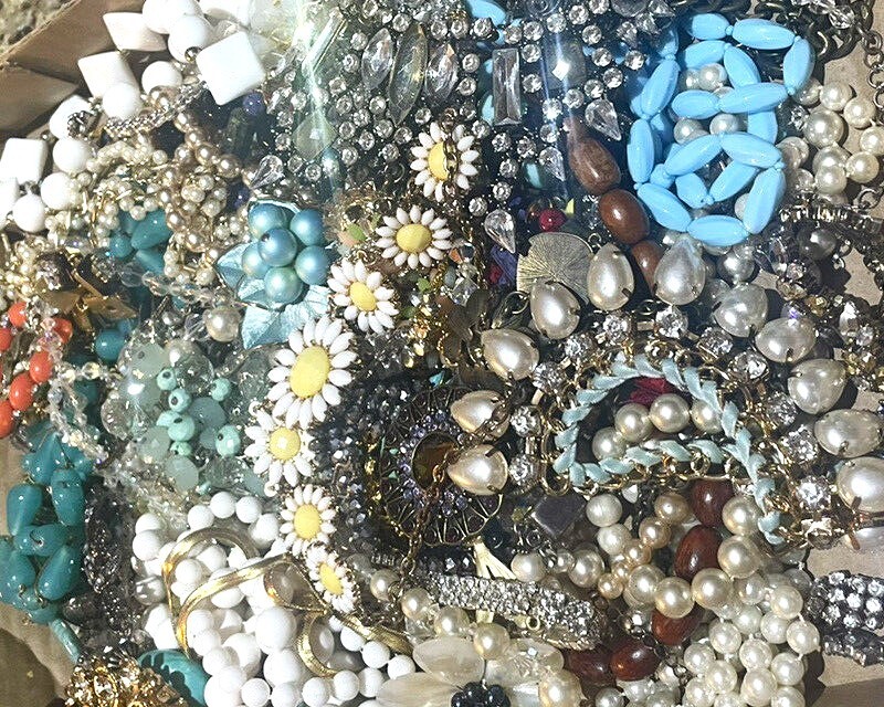 1 Pound Lb Unsorted Jewelry Vintage & New Craft Junk & Wear Resell Mixed Tangled