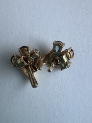 Vintage 18K Yellow Gold Flower Pear Shaped Gem Stones Pierced Earrings 3.38 Gm