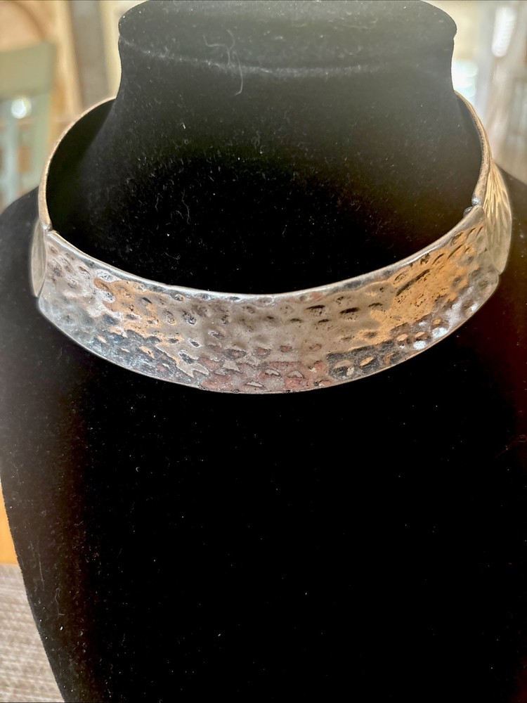 Vintage Hammered Silver Choker Adjustable Length & Articulated Excellent