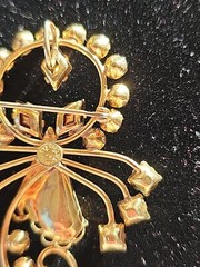 Vintage Signed DeCurtis 1/20 GF Yellow Gold Filled Brooch Pendant Crystals Blue