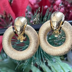 Vtg Les Bernard Vc Large Brushed Gold Tone, Door Knocker RUNWAY Clip Earrings