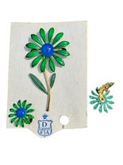 Vintage Dubarry Fifth Avenue Green Enamel Daisy Brooch & Clip Earring Set