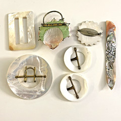 VINTAGE GROUP LOT MOP BUCKLES BROOCHES SHELL ART ABALONE BLADE