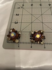 Vintage Gold Tone Root Beer RHINESTONES BROOCH AB & Clear W/CLIP ON EARRINGS