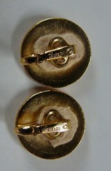 1955-1969 Vintage Crown Trifari Goldtone Sand Dollar Clip Earrings