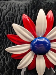 Vintage Red White & Blue Enamel Flower Pin Brooch Patriotic Daisy Design 3″