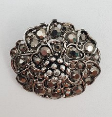 VTG Hollycraft Brooch 1.5in Round Gunmetal Gray Crystal Domed Floral 3D Estate
