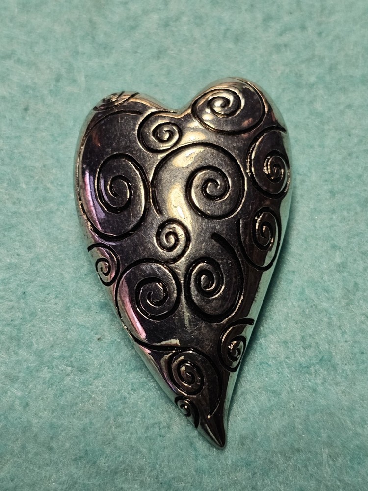 Vintage Silver Heart Swirling 2″ Signed Thailand