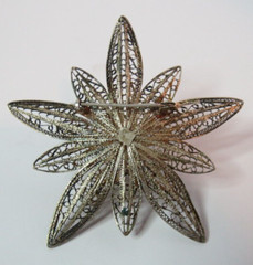 ANTIQUE WOMENS LARGE 800 SILVER FLOWER FILIGREE PIN BROOCH 60MM 9 grams