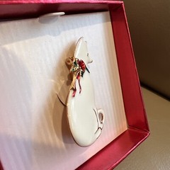 New Signed Vero Vintage Enamel White Cat Christmas Brooch Pin 1980s (x8)
