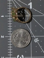 VINTAGE 18K H.G.E SIGNED COCKTAIL SIZE 7 RING W/ JADE / CLEAR GEMSTONES