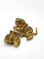 Vintage The Museum Company TMC Brooch Pin Leaves Leaf Gold Plated Pewter Signed