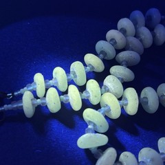 Vintage Blue Slag Custard Glass Rondelle Bead Necklace Uranium Glows Green 17″