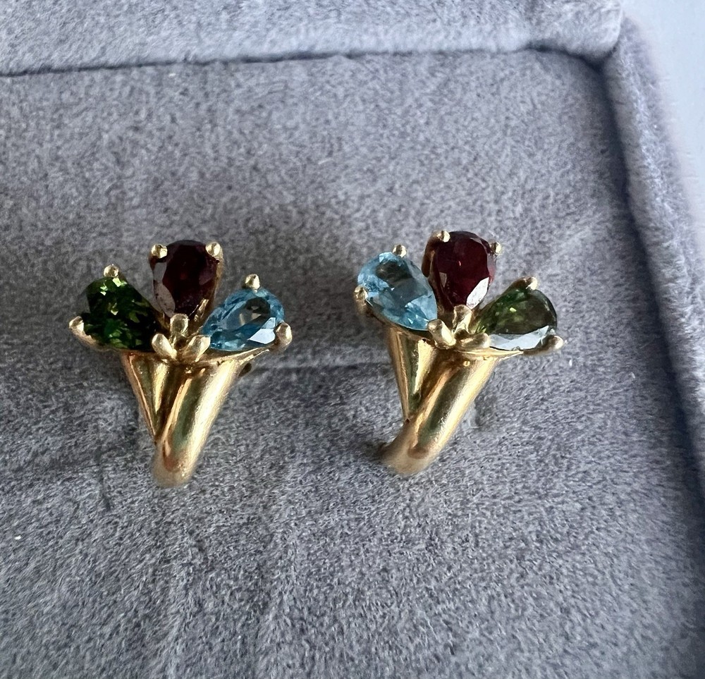 Vintage 18K Yellow Gold Flower Pear Shaped Gem Stones Pierced Earrings 3.38 Gm