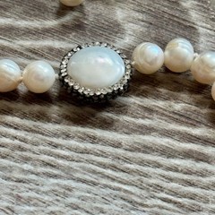 Cultured Freshwater Pearl & Rhinestone Short Beaded Necklace Knotted Between