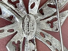 Vintage Hattie Carnegie Bow Rhinestone Brooch Signed 1.5 Inches