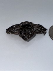 VINTAGE STERLING SILVER AND BLACK ONYX PIN BROOCH