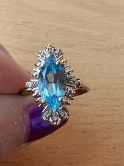 VINTAGE 10K YELLOW GOLD MARQUISE CUT BLUE TOPAZ AND DIAMONDS RING