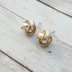 Vintage Stud Earrings Silver Tone & Gold Tone Knot – Condition Issues