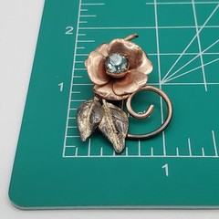 VTG Dress Sweater Scarf Fur Clip 1.5in Gold Filled Blue Crystal Flower Leaf
