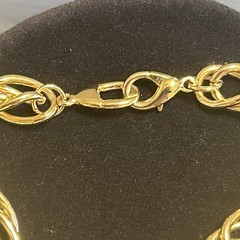 Vintage Style Gold tone Charm Bracelet Unmarked Size 7” Filigree Charms