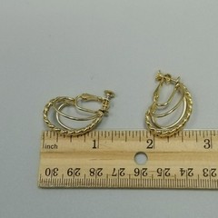 Vintage Layered Gold Tone Hoop Earrings Clip On Backs Rope Twist Design