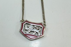 Vintage English Hallmark Lion Pendant Necklace With 16-1/2″ Chain