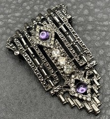 Vintage Art Deco Style Silver Tone Brooch Purple Amethyst Rhinestone Pin