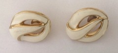 Vintage Monet 1980s Ivory Enamel Gold Vine Bracelet Earring Brooch Set 3pc