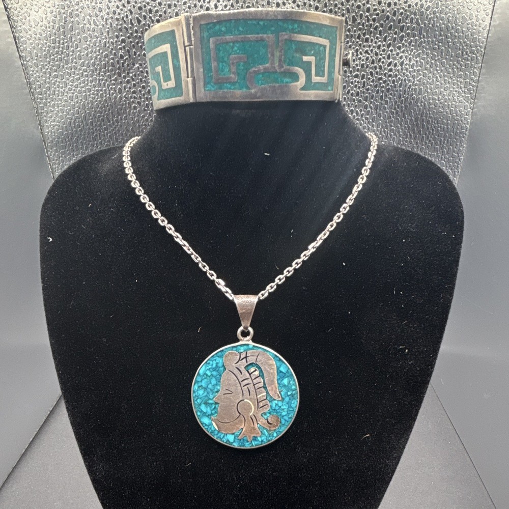 925 Vingage signed Taxco, MX. Silver Pendant and Braclet W/ Turquoise chip inlay