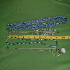 Lot 4 Necklaces Silver Tone Blues Beachy Glass Shells Beautiful Stackable 17-21″