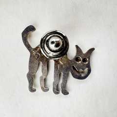 Sterling Silver Hammered Cat Pin Signed Leitz Modernist Vintage