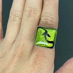 Vintage Modernist Green Glass Sterling Silver Ring Size 8.25