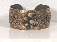 Copper Cuff Bracelet Floral Embossed Quartz Accents 1940s Vintage NOTE