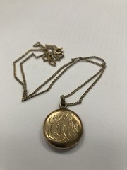 10-14kt rose gold filled necklace Locket Sovereign