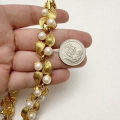 Vintage Faux Pearl Textured Goldtone Vine Leaves Leaf Collar Necklace 17”