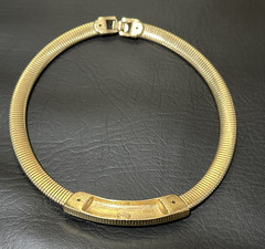 Vintage Omega Black Enamel Gold Tone Textured Pendant Necklace 16”