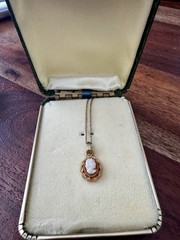 Antique/Vintage 12K GF Carved Shell Cameo Pendant Necklace In Box