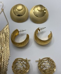 ✨Vintage To Now Lot Of 9 Pairs Beautiful Gold Tone Estate Pierced Earrings✨