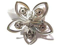 PIN VINTAGE SILVER TONE PLATED METAL FLOWER FAUX TURQUOISE COLOR MARBLED STONES