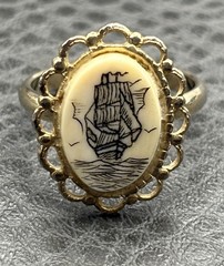 Vintage Ship Gold Tone Filigree Sea Nautical Painted Resin Oval Statement Size 6