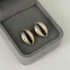 Vintage 925 Sterling Silver Cowrie Shell Shaped Post Earrings