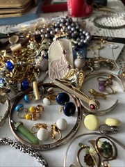 Lot Of Vintage Jewelry 50 ++ Pieces. Reseller Lot Some Signed. Not Tested.