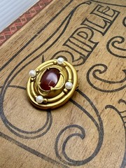 VTG Signed MMA Egyptian Revival Gold Tone Faux Pearl Carnelian Brooch Pin