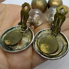 Vtg 1980’s Etruscan Revival Resin Runway Statement Earrings Clip Avant-Garde